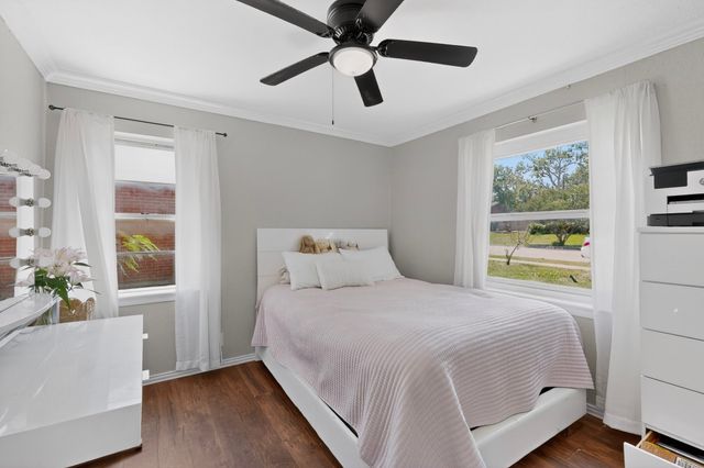 805 Buena Vista Drive, Arlington, TX 76010