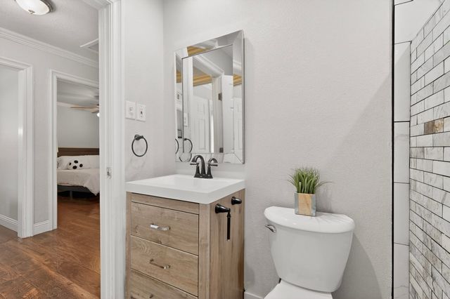 805 Buena Vista Drive, Arlington, TX 76010