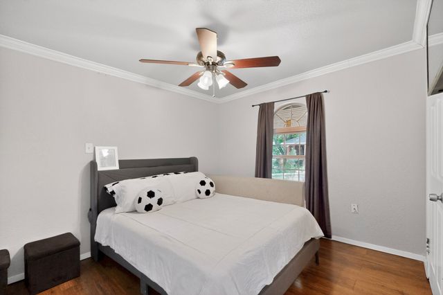 805 Buena Vista Drive, Arlington, TX 76010