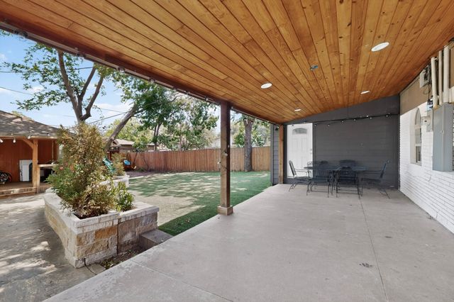 805 Buena Vista Drive, Arlington, TX 76010