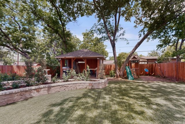805 Buena Vista Drive, Arlington, TX 76010