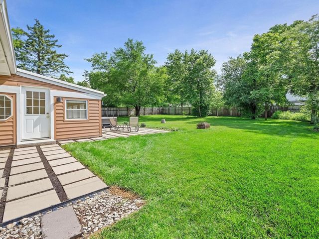 13215 S Adsit Road, Palos Park, IL 60464
