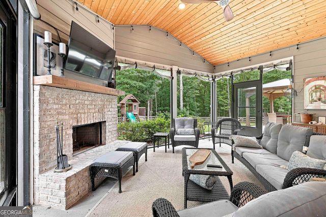 230 Windchime Way, Tyrone, GA 30290