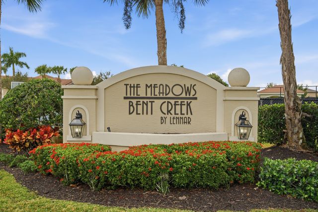 868 Bent Creek Drive, Fort Pierce, FL 34947