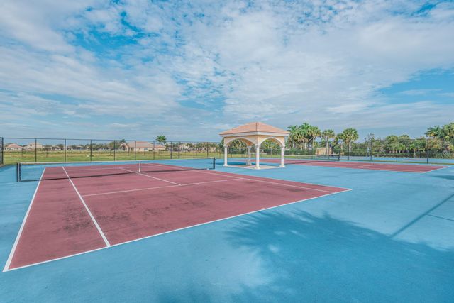 868 Bent Creek Drive, Fort Pierce, FL 34947