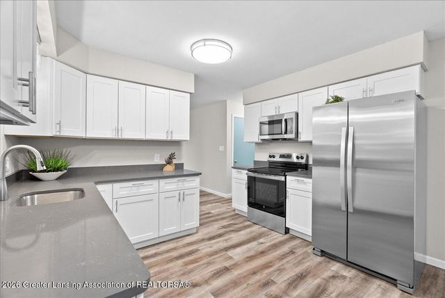 2055 Holly Drive, Charlotte, MI 48813