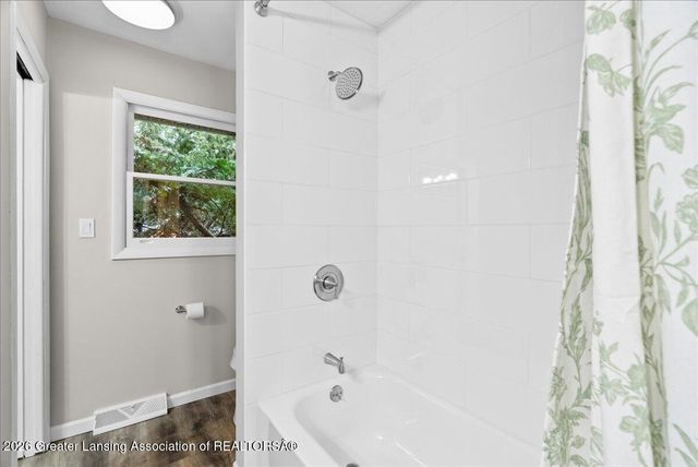 2055 Holly Drive, Charlotte, MI 48813