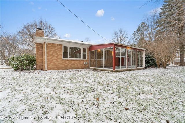 2055 Holly Drive, Charlotte, MI 48813