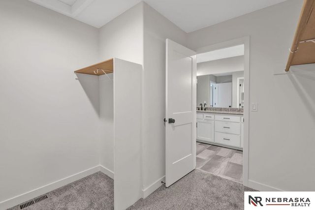 12359 Elk Ridge Circle, Papillion, NE 68046