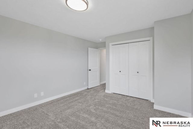 12359 Elk Ridge Circle, Papillion, NE 68046