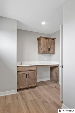 12359 Elk Ridge Circle, Papillion, NE 68046