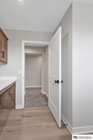 12359 Elk Ridge Circle, Papillion, NE 68046