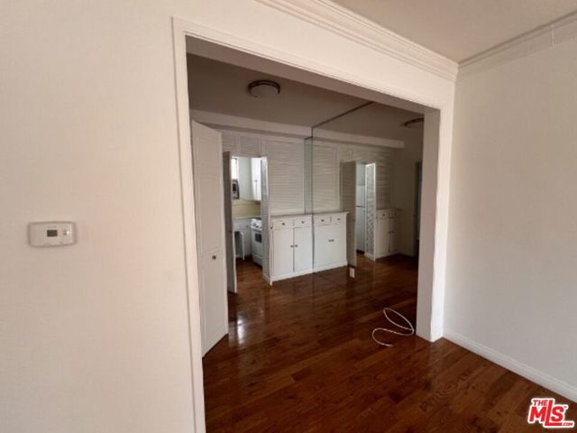 1323 N Olive Drive 33d, West Hollywood, CA 90069