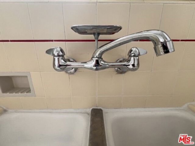 1323 N Olive Drive 33d, West Hollywood, CA 90069