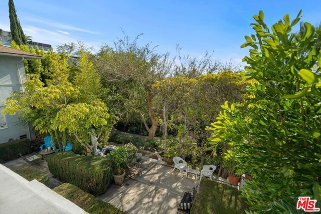 1323 N Olive Drive 33d, West Hollywood, CA 90069