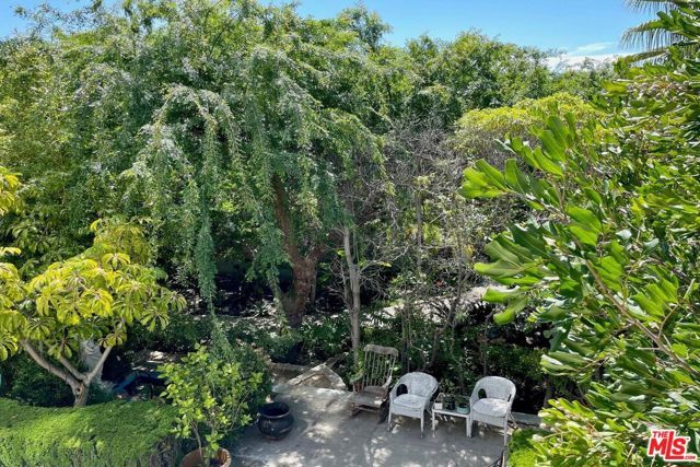 1323 N Olive Drive 33d, West Hollywood, CA 90069