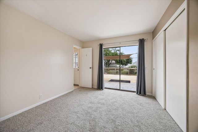 1623 S Kirkwood Road 211, Houston, TX 77077