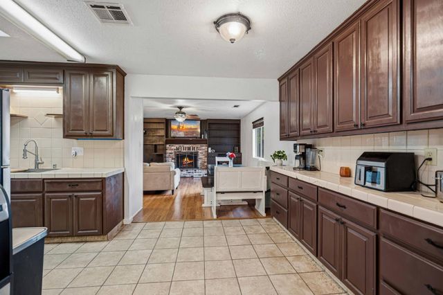 16074 Warfield Rd, Lathrop, CA 95330