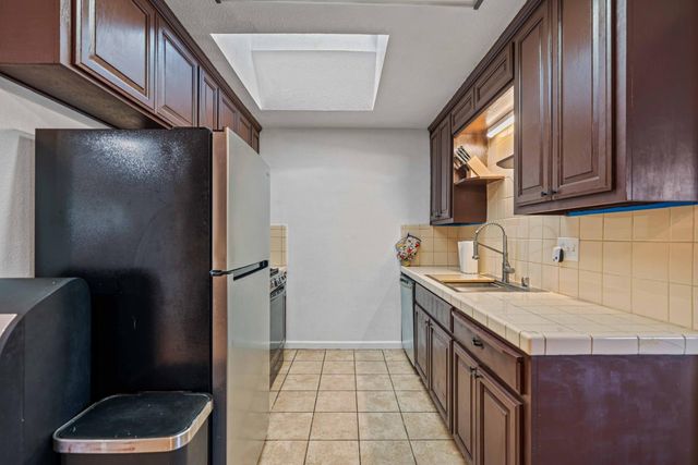 16074 Warfield Rd, Lathrop, CA 95330