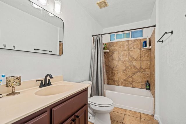 16074 Warfield Rd, Lathrop, CA 95330