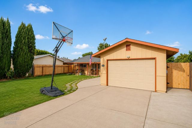 16074 Warfield Rd, Lathrop, CA 95330