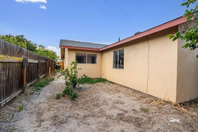 16074 Warfield Rd, Lathrop, CA 95330