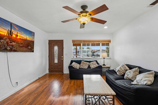 16074 Warfield Rd, Lathrop, CA 95330