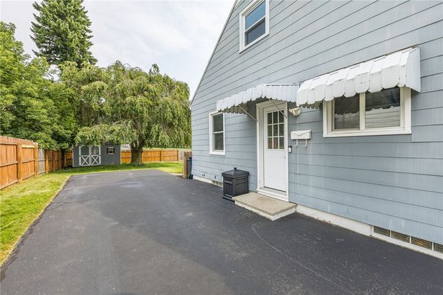 234 Harwick Road, Irondequoit, NY 14609