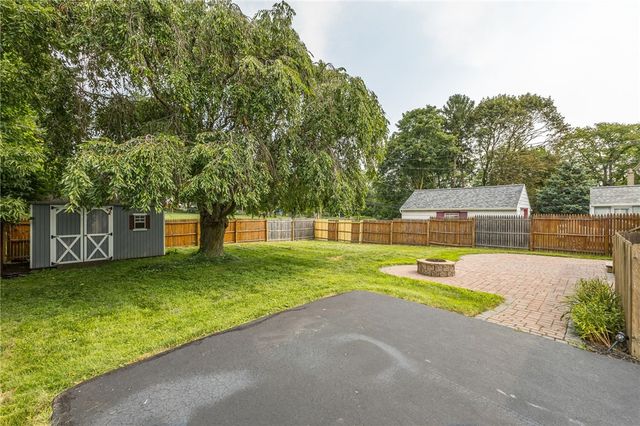 234 Harwick Road, Irondequoit, NY 14609