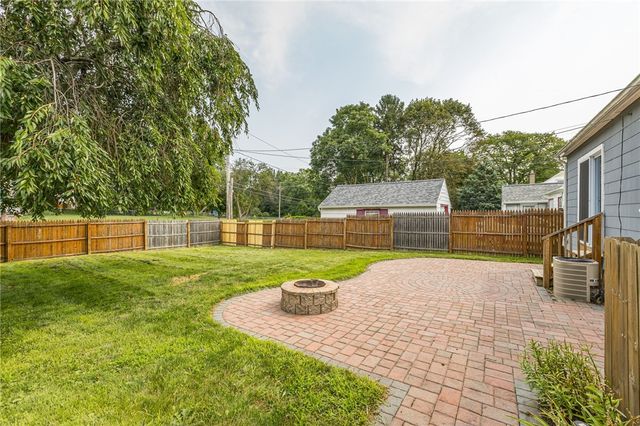 234 Harwick Road, Irondequoit, NY 14609
