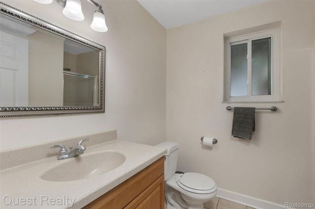 9580 Chaumont Drive, Commerce Charter Township, MI 48382