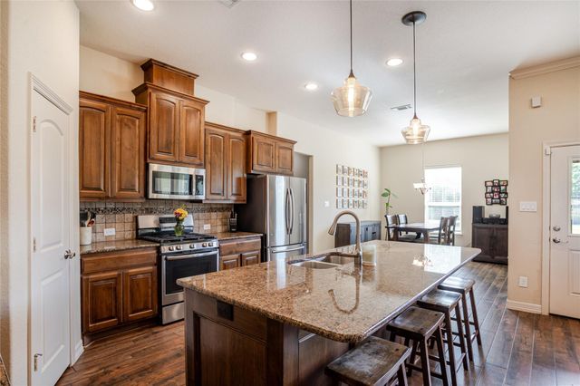 2127 Donna Lane, Santa Fe, TX 77510