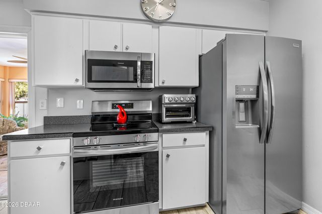 897 Alabama Avenue, Holly Hill, FL 32117