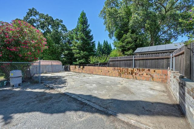 8601 Central Ave, Orangevale, CA 95662