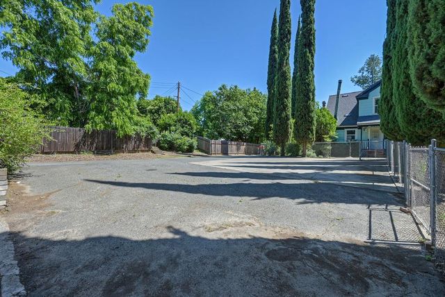8601 Central Ave, Orangevale, CA 95662