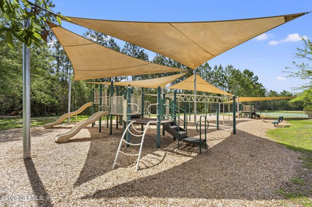 66012 EDGEWATER Drive, Yulee, FL 32097