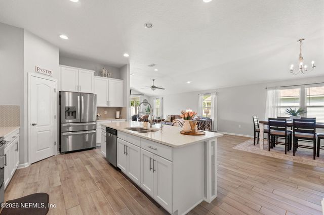 66012 EDGEWATER Drive, Yulee, FL 32097