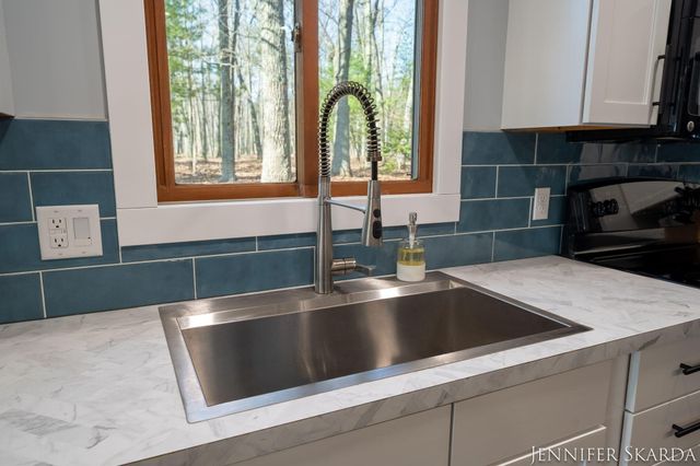 9341 S Oxeye Avenue, Baldwin, MI 49304