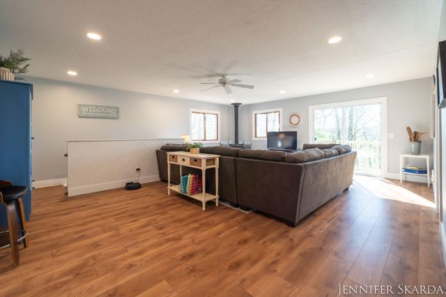 9341 S Oxeye Avenue, Baldwin, MI 49304