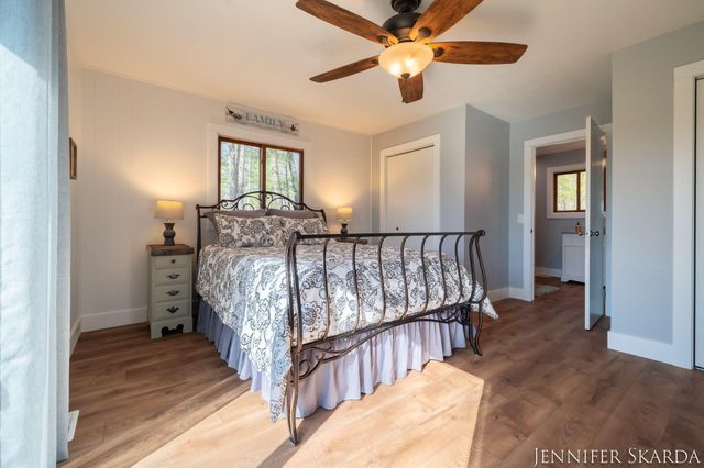 9341 S Oxeye Avenue, Baldwin, MI 49304