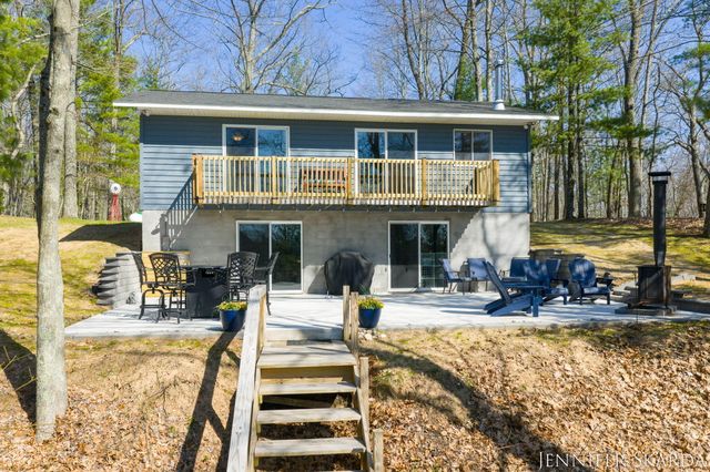 9341 S Oxeye Avenue, Baldwin, MI 49304