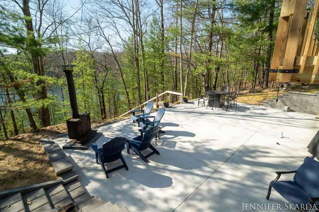 9341 S Oxeye Avenue, Baldwin, MI 49304