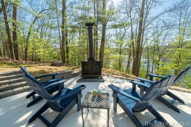 9341 S Oxeye Avenue, Baldwin, MI 49304