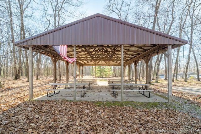9341 S Oxeye Avenue, Baldwin, MI 49304
