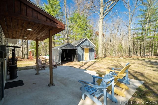 9341 S Oxeye Avenue, Baldwin, MI 49304