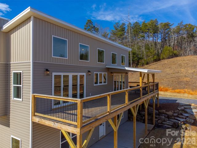 1012 Sols Creek Church Road, Tuckasegee, NC 28783