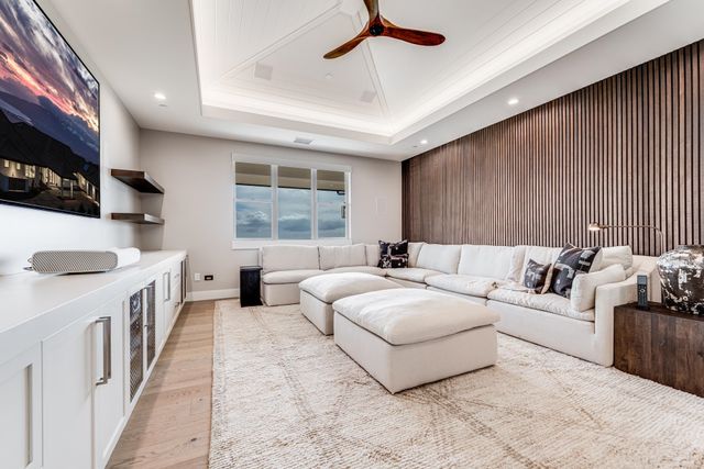 100 Kalelemuku Pl, Kula, HI 96790