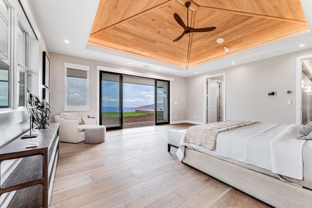 100 Kalelemuku Pl, Kula, HI 96790