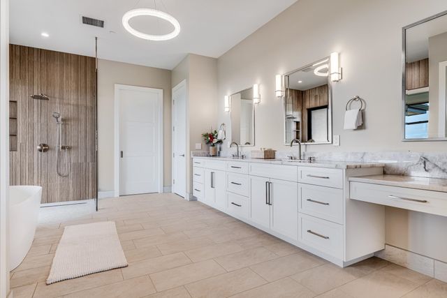 100 Kalelemuku Pl, Kula, HI 96790