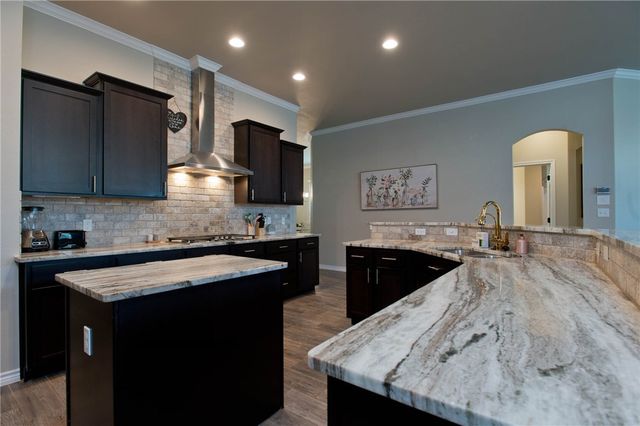 7917 Todd Hunter Dr, Corpus Christi, TX 78414